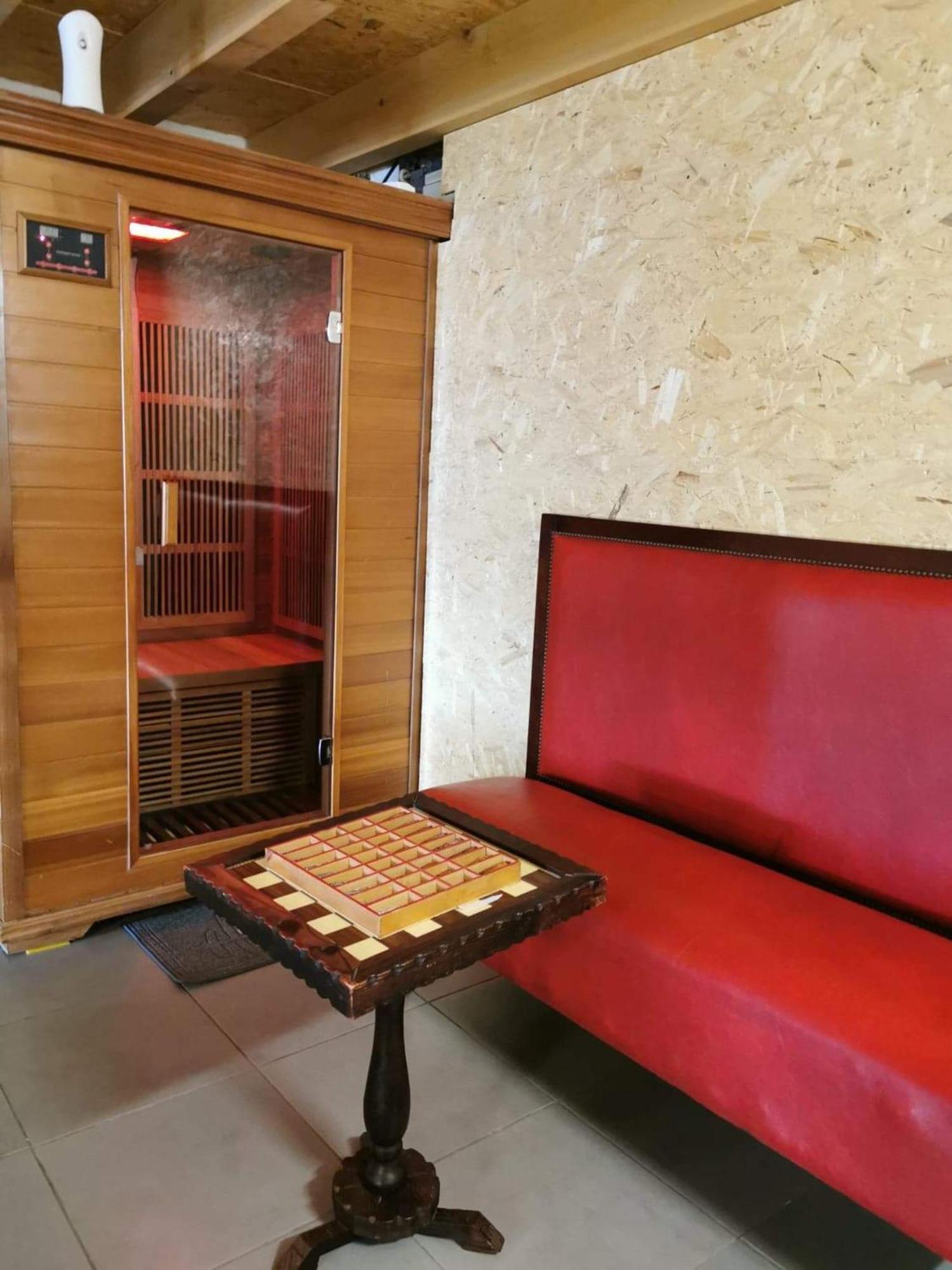 Villa Elegante A Carcassonne Avec Jardin Et Jacuzzi ภายนอก รูปภาพ